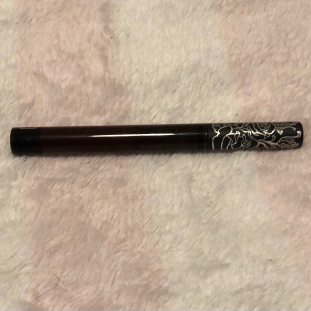 Kat Von D liquid lipstick in Damned